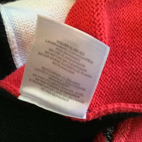 Holiday Cardigan Alfred Dunner zip red white&black beads holiday attire pretty - Picture 9 of 12